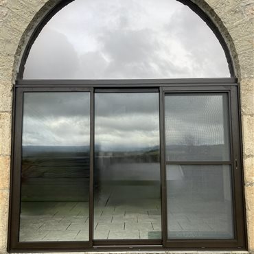 Fabrication et pose de portes en alu sur mesure, Millau, St Affrique, Lévézou, Rodez  Aveyron