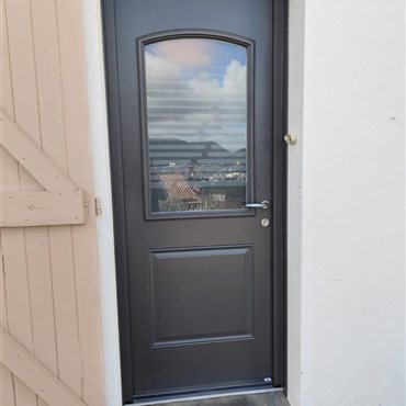 Fabrication et pose de portes en alu sur mesure, Millau, St Affrique, Lévézou, Rodez,  Aveyron