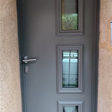 Fabrication et pose de portes en alu sur mesure, Millau, St Affrique, Lévézou, Rodez,  Aveyron