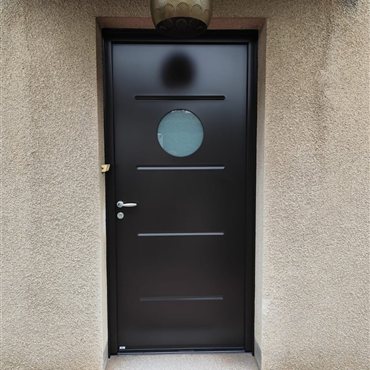 Fabrication et pose de portes en alu sur mesure, Millau, St Affrique, Lévézou, Rodez,  Aveyron
