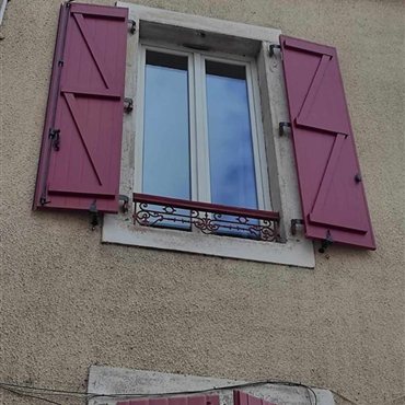 Grégory MAZET Fourniture et pose de fenêtre et volets en bois Millau Saint-Affrique Lévézou Rodez Aveyron