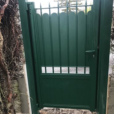 Fabrication et pose de portillons en alu sur mesure, Millau, St Affrique, Aveyron