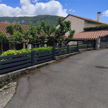 MAZET Grégory Fabrication et pose de clotures en alu sur mesure, Millau, St Affrique, Lévézou, Vallée du Tarn, Rodez, Aveyron