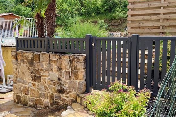 Portail et clôture en Aluminium fabriqués sur mesure 
