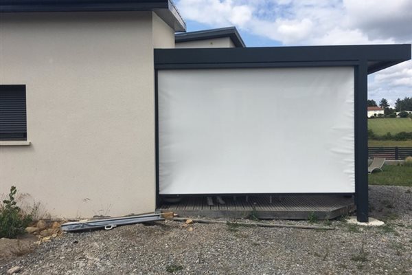 Store Screen Zip