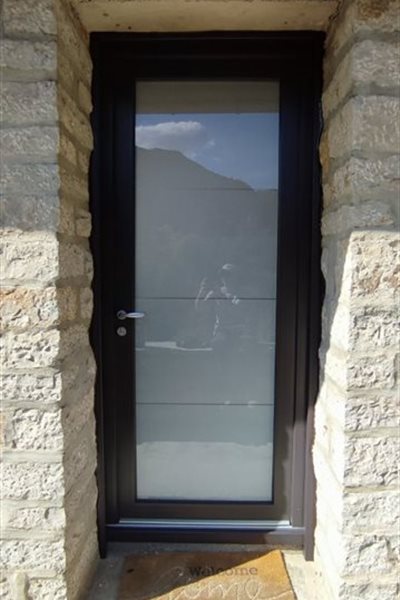Fabrication et pose de portes d'entrée en alu sur mesure, Aveyron
